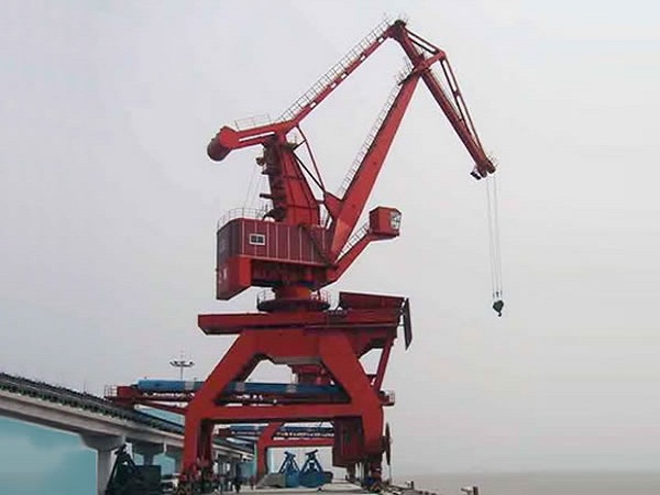 起重機(jī)回轉(zhuǎn)支承的維護(hù)保養(yǎng)以及基本檢查如何做？
